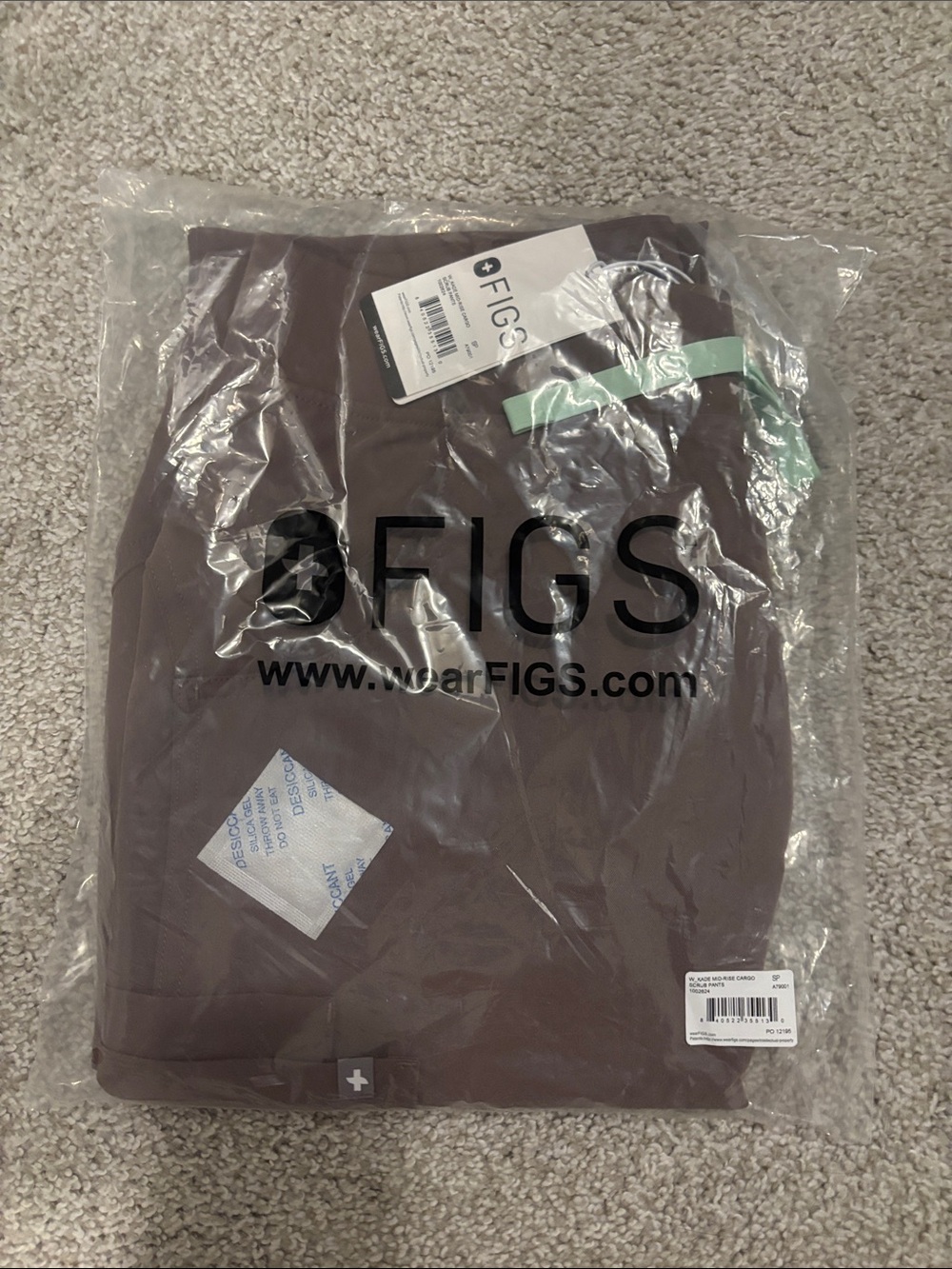 Figs womens smokey taupe kade cargo small petite SP NWT